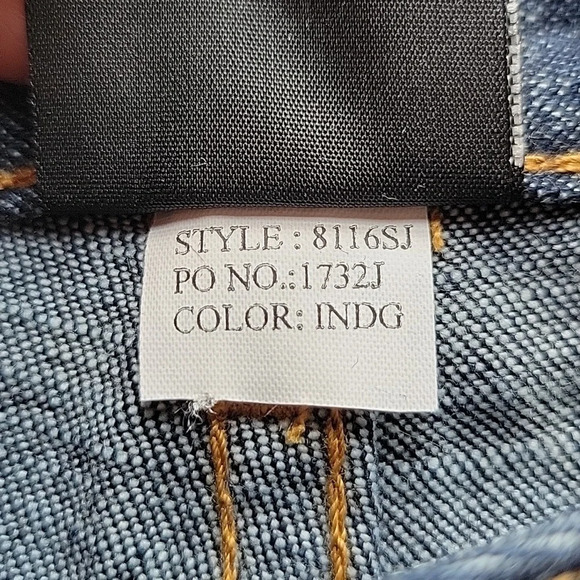 FUBU Collection Painted Crop Jeans Indigo Wash Size 9/10 - Picture 12 of 13